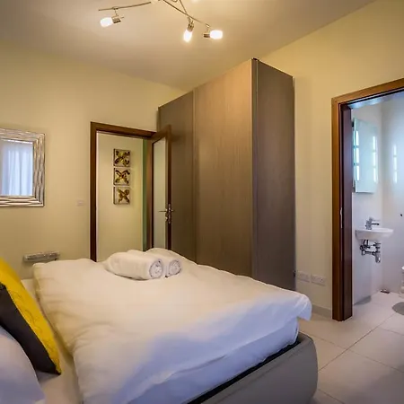 Consiglia Balluta Apartment *